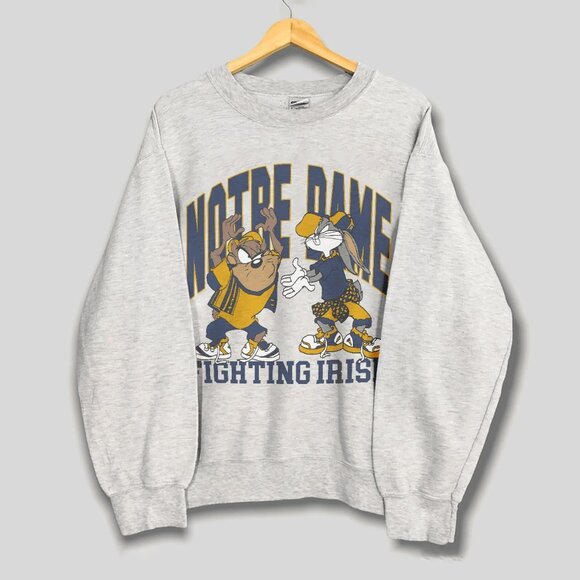 Vintage 1990s University Of Notre Dame Fighting Irish Looney Tunes Sweatshirt - Picture 1 of 2